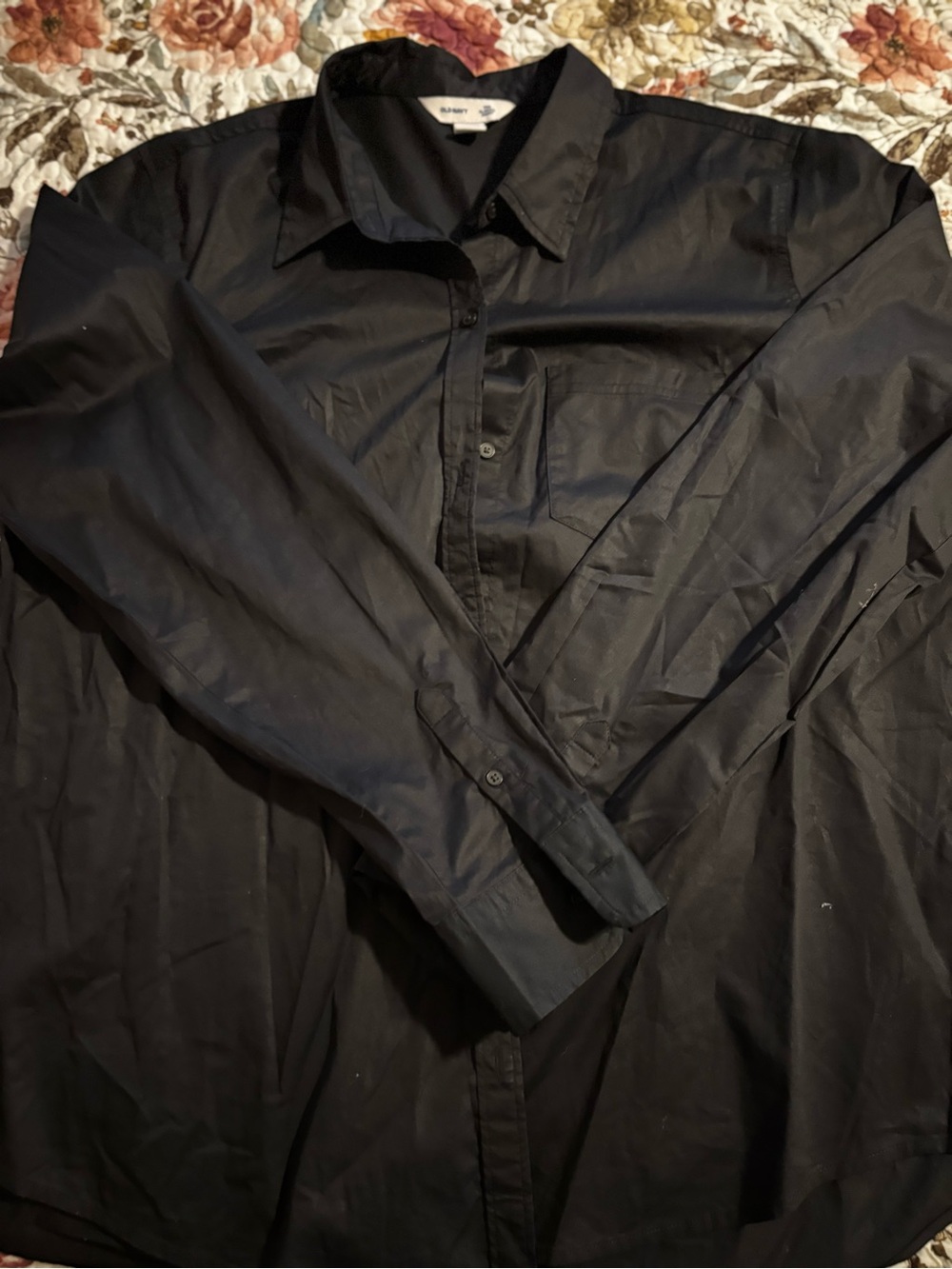 Old Navy Black Women's Button-Down Shirt